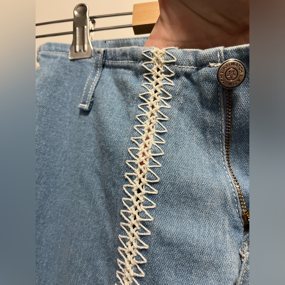 Vintage Y2K Watch LA Flared Jeans Cotton Mid-Rise Women’s Size 1/2 - Picture 4 of 7